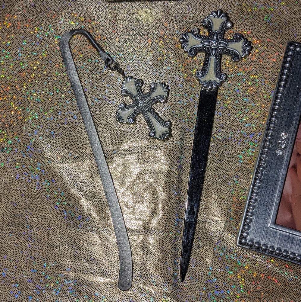 Religious items Collection - Picture 7 of 8